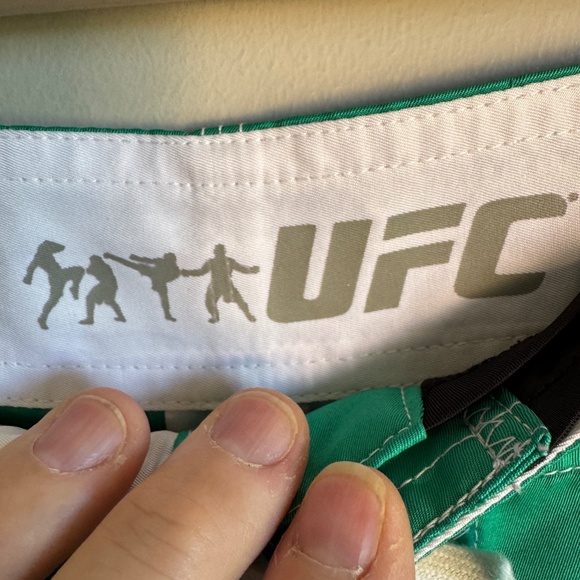 UFC‎ Mens Board Shorts Green White Size 36 Swim Surf Beach Vacation Streetwear - Picture 3 of 16